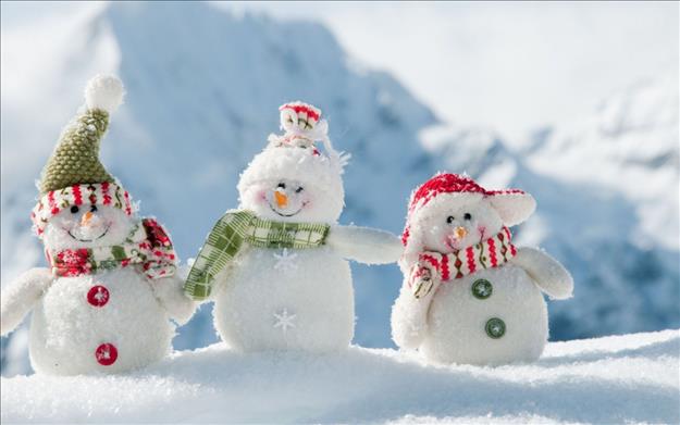 901119-1280x800-christmas-snowman-family-1366x768