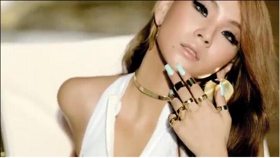 2NE1 - FALLING IN LOVE MV